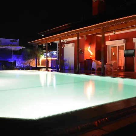 Hotell Ciftlik Çeşme