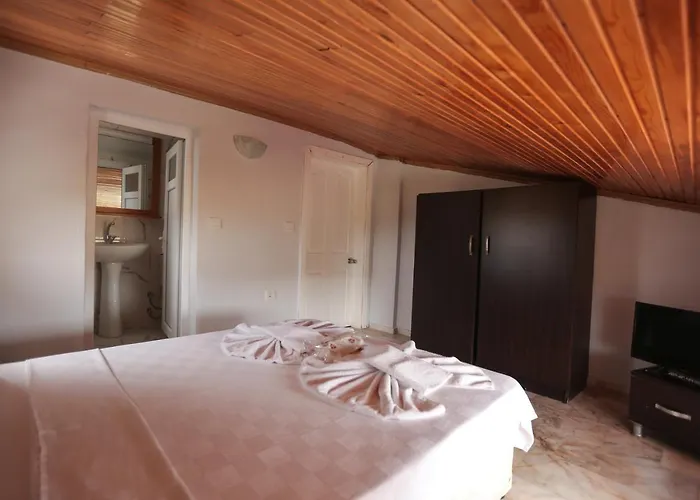 基弗特里克酒店 3* Çeşme