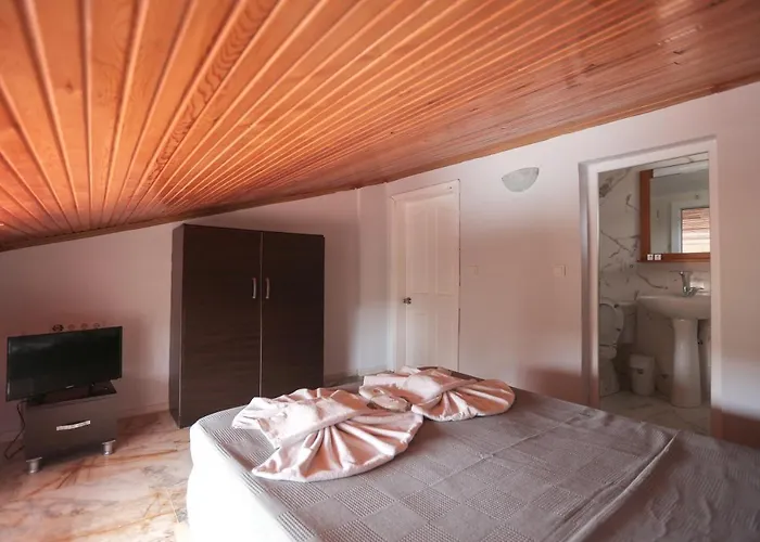 基弗特里克酒店 Çeşme