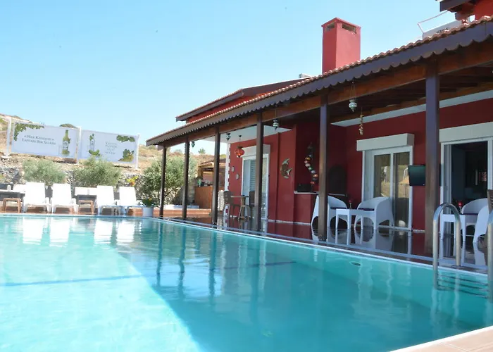 基弗特里克酒店 Çeşme