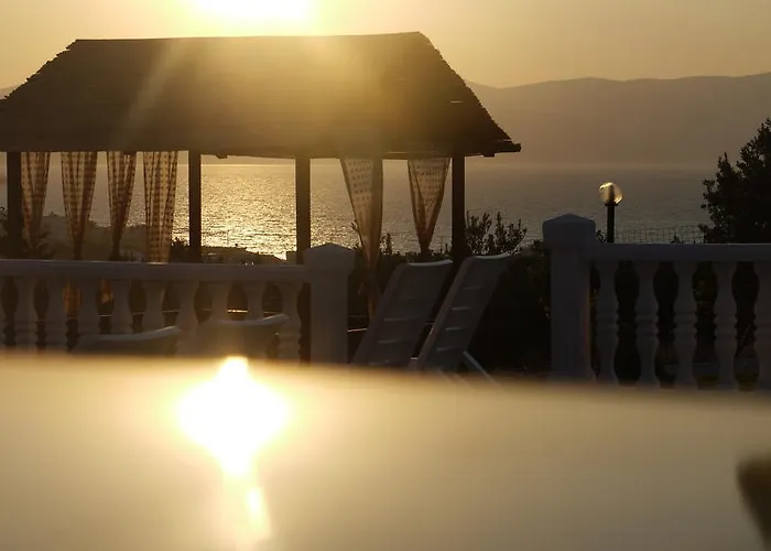 Ξενοδοχείο Ciftlik 3*