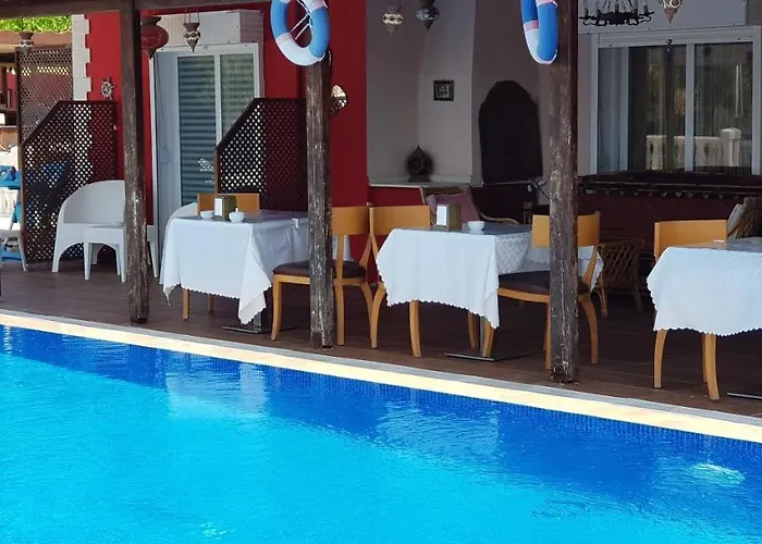 基弗特里克酒店 3* Çeşme